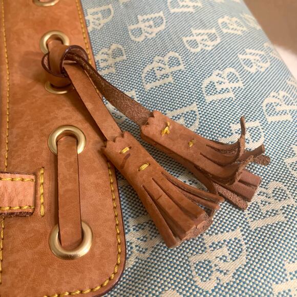 DOONEY & BOURKE Turquoise Blue East West Vintage Zip Top Signature Tassel Tote - Picture 3 of 14